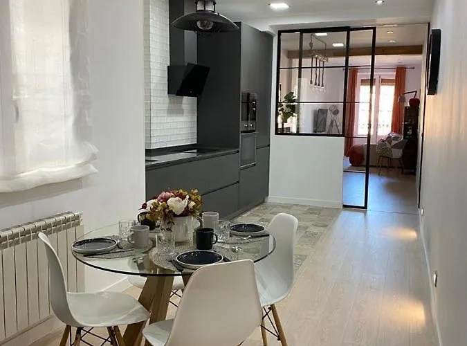 아파트 Exclusivo De Diseno En Plaza Mayor Vut 09-449 Burgo