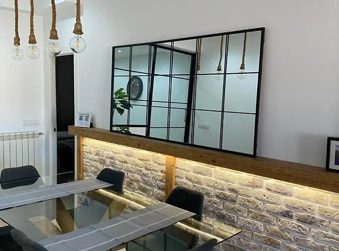 Exclusivo De Diseno En Plaza Mayor Vut 09-449 아파트